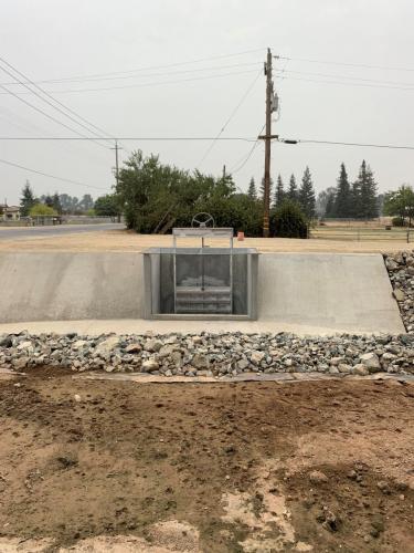 FID's Gould Canal turnout structure at McCall Avenue Bridge (Front View). Sanger California.